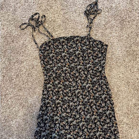 Shein Floral Jumpsuit - Picture 5 of 8